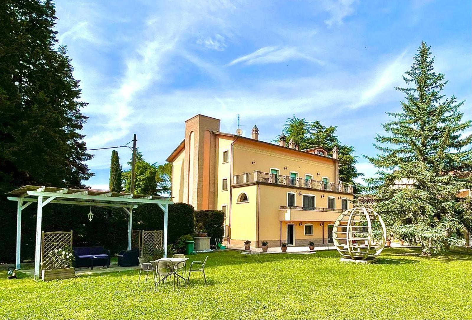 Villa Adige Luxury - M&M Holiday House Perúgia Exterior foto